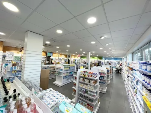 La Pharmacie des Pyrénées fait peau neuve